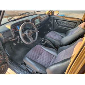Rent Lada NIVA 21213. Photo 3